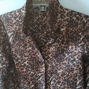 🌈Preston & York animal print shirt size 10